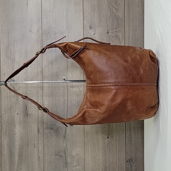 Lucky Brand Handbags - Lucky Brand Brown Leather Shoulder Bag